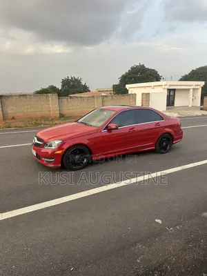 Mercedes-Benz C250 2013 Red
