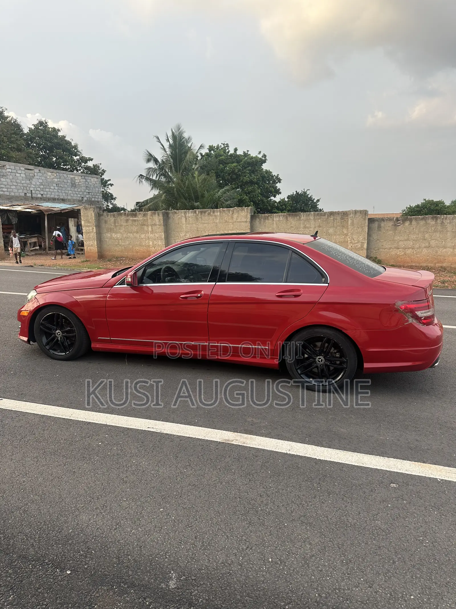 Mercedes-Benz C250 2013 Red