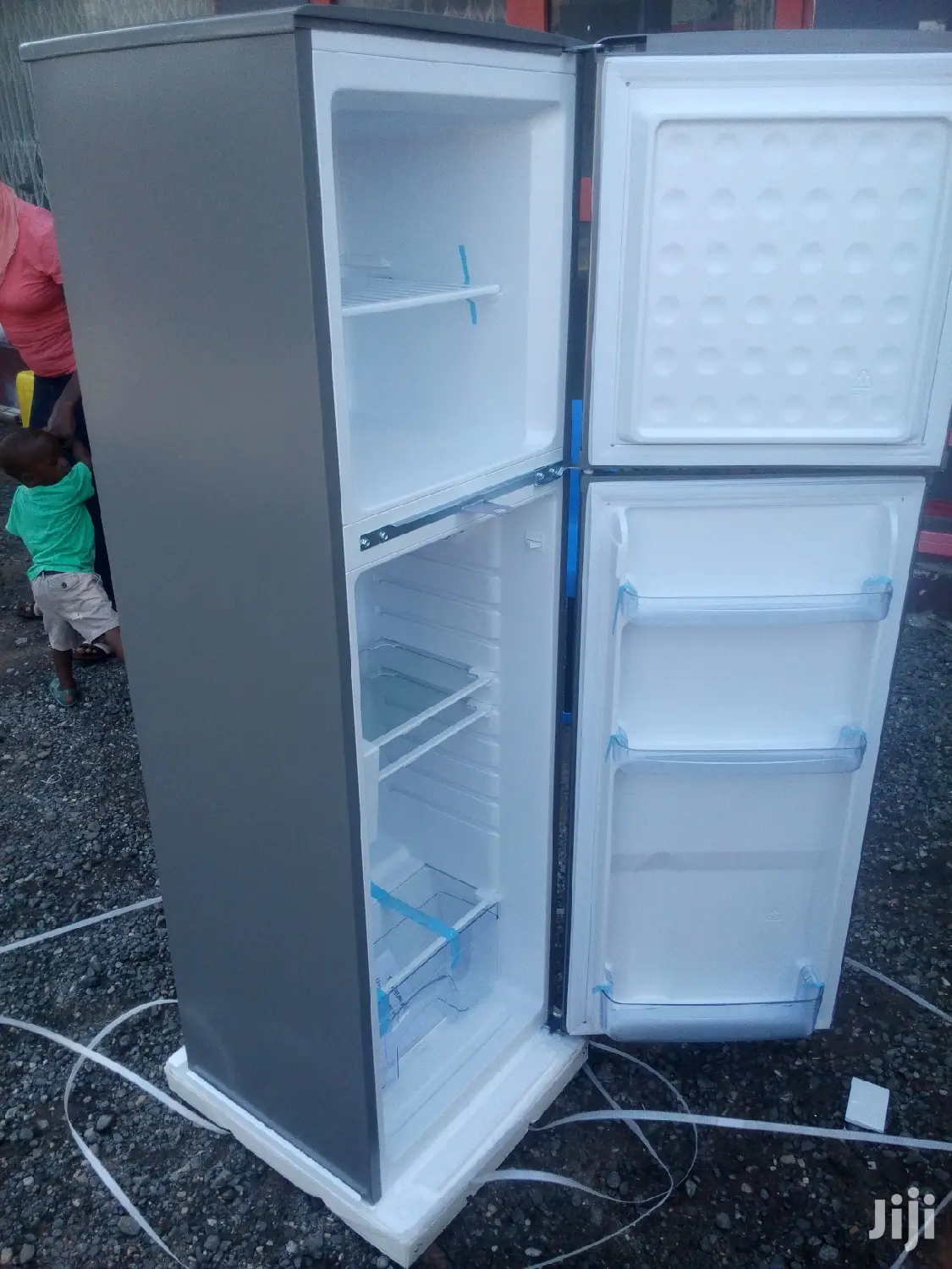 ##Grand Pearl 28bg Fridge* 147liters