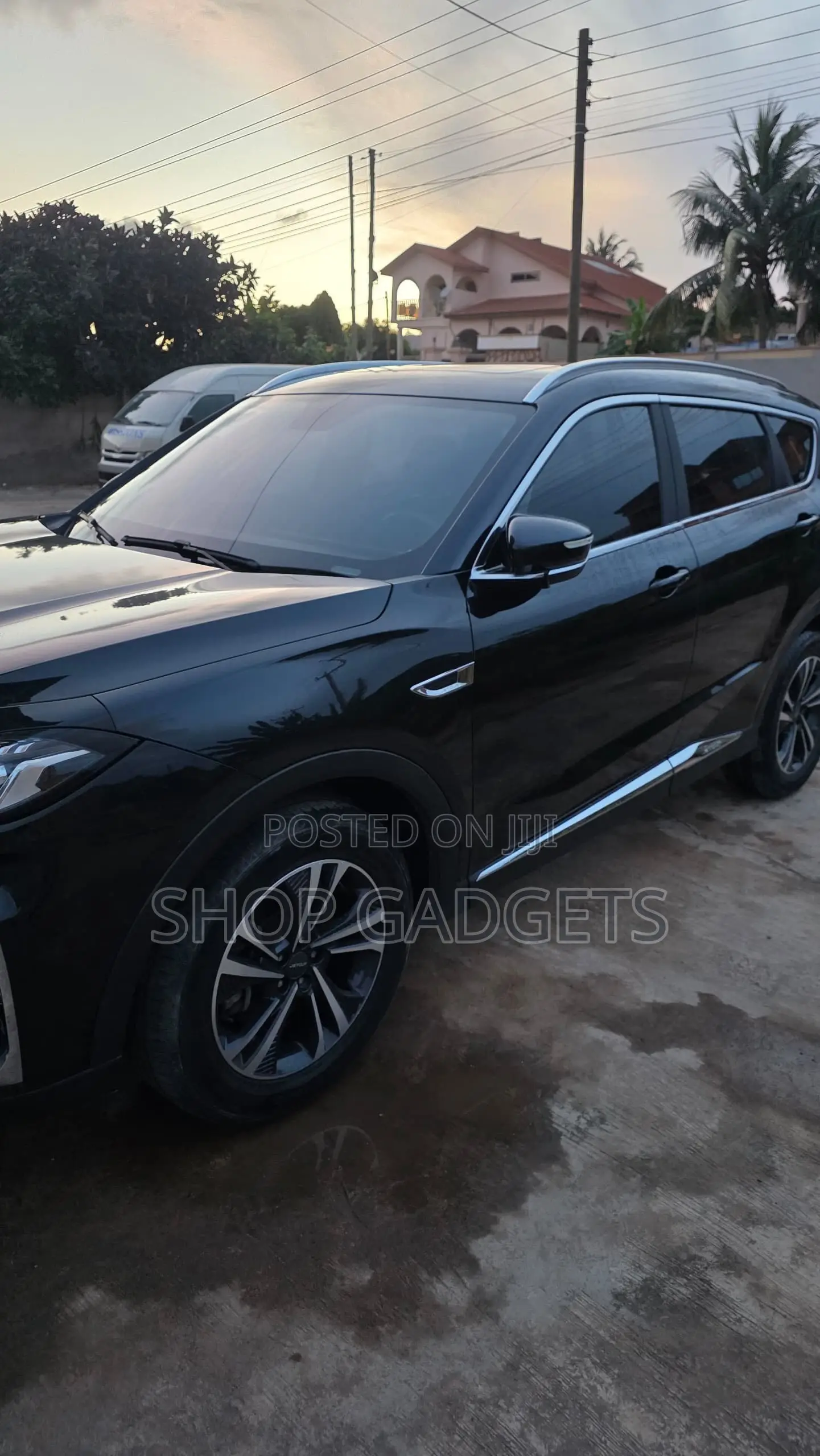 Jetour X70 Plus 1.5 7-Seater FWD 2021 Black