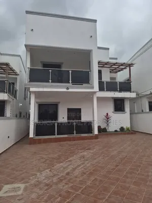 4bdrm House in Kwabenya Acp for sale