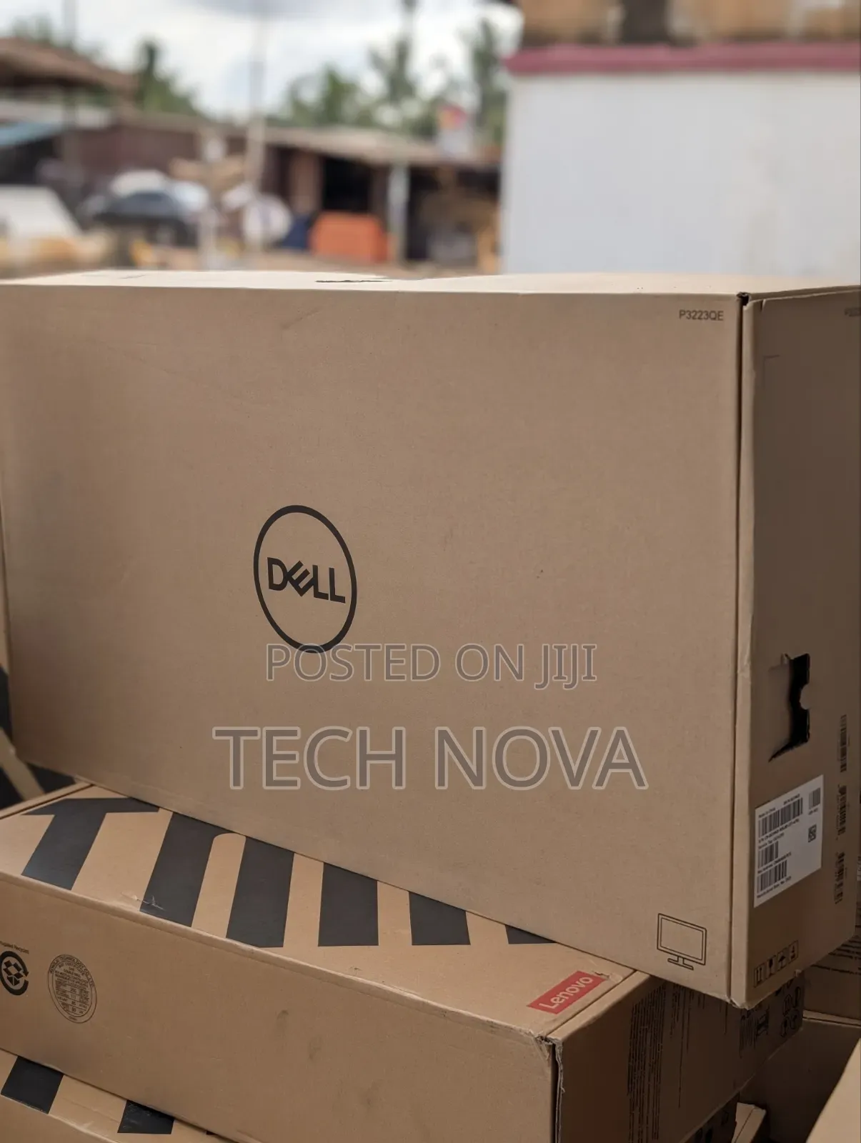 Dell USB Type-C Hub Monitor, 32" Inch IPS Display, 4K UHD Resolution