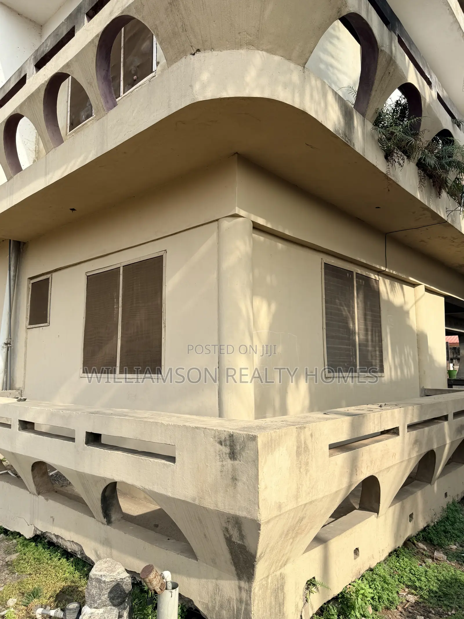 1bdrm Apartment in Community 18 Area, Spintex for rent