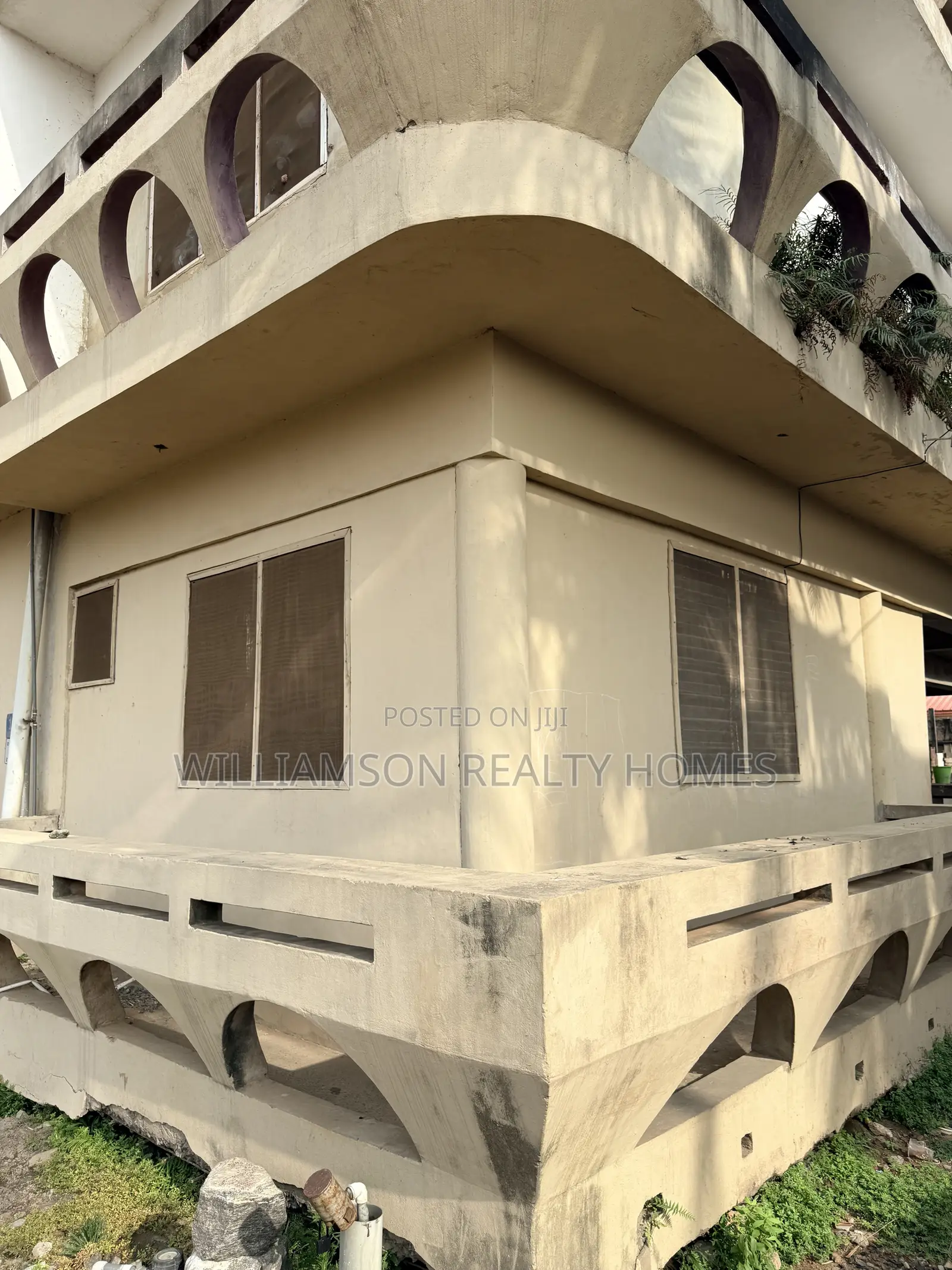 1bdrm Apartment in Community 18 Area, Spintex for rent