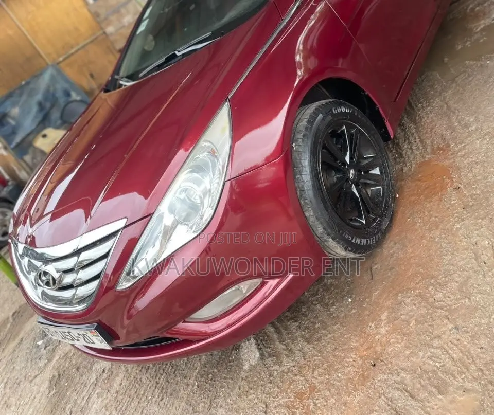 Hyundai Sonata 2013 Red