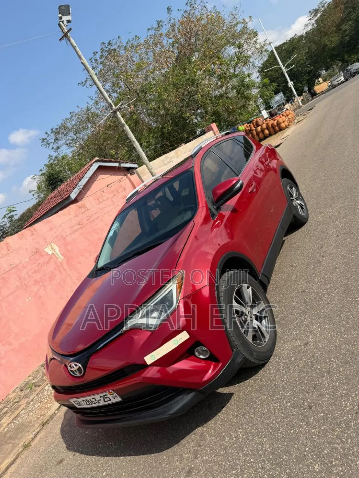Toyota RAV4 Limited AWD (2.5L 4cyl 6A) 2017 Red
