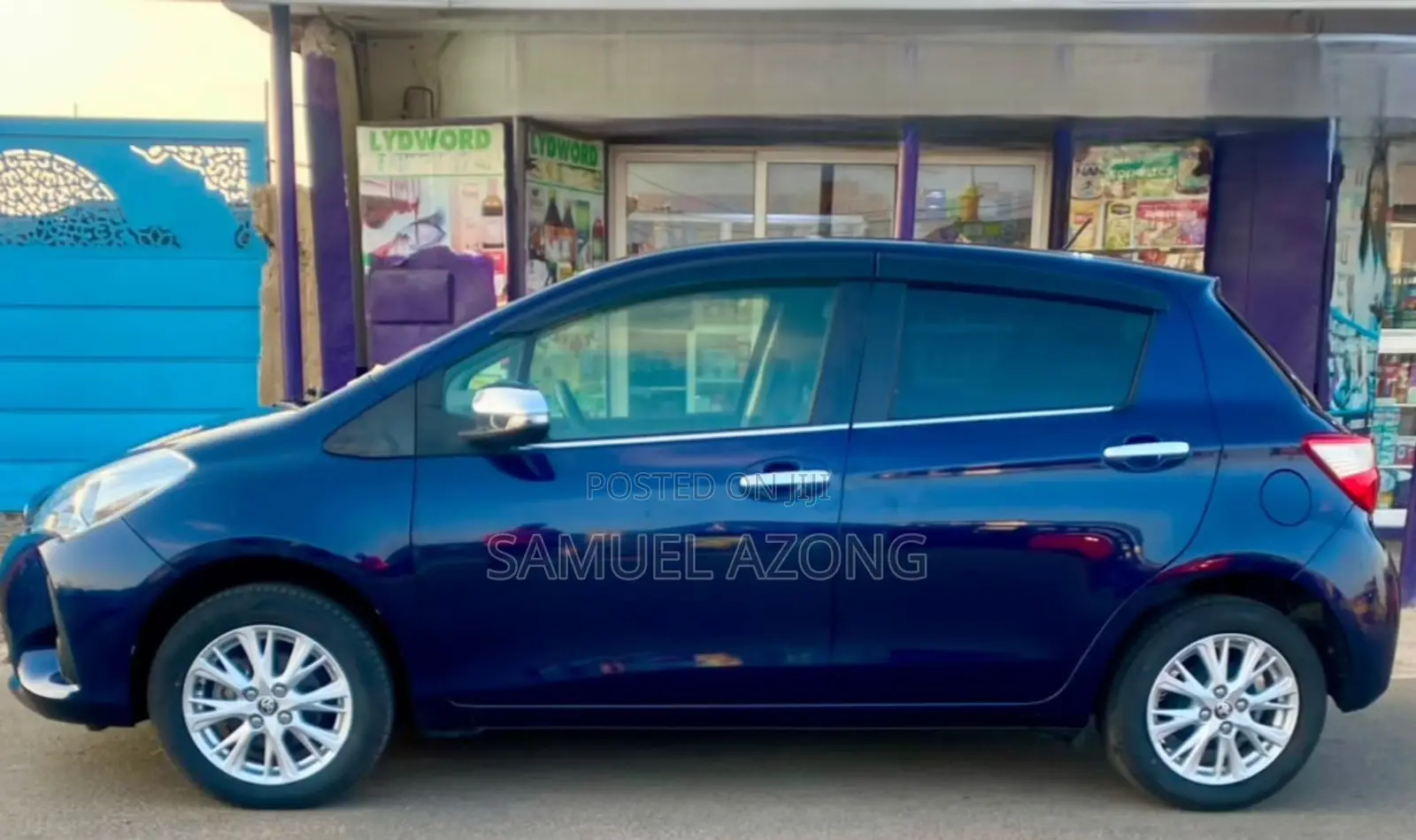 Toyota Vitz 1.3 AWD 3dr 2017 Blue