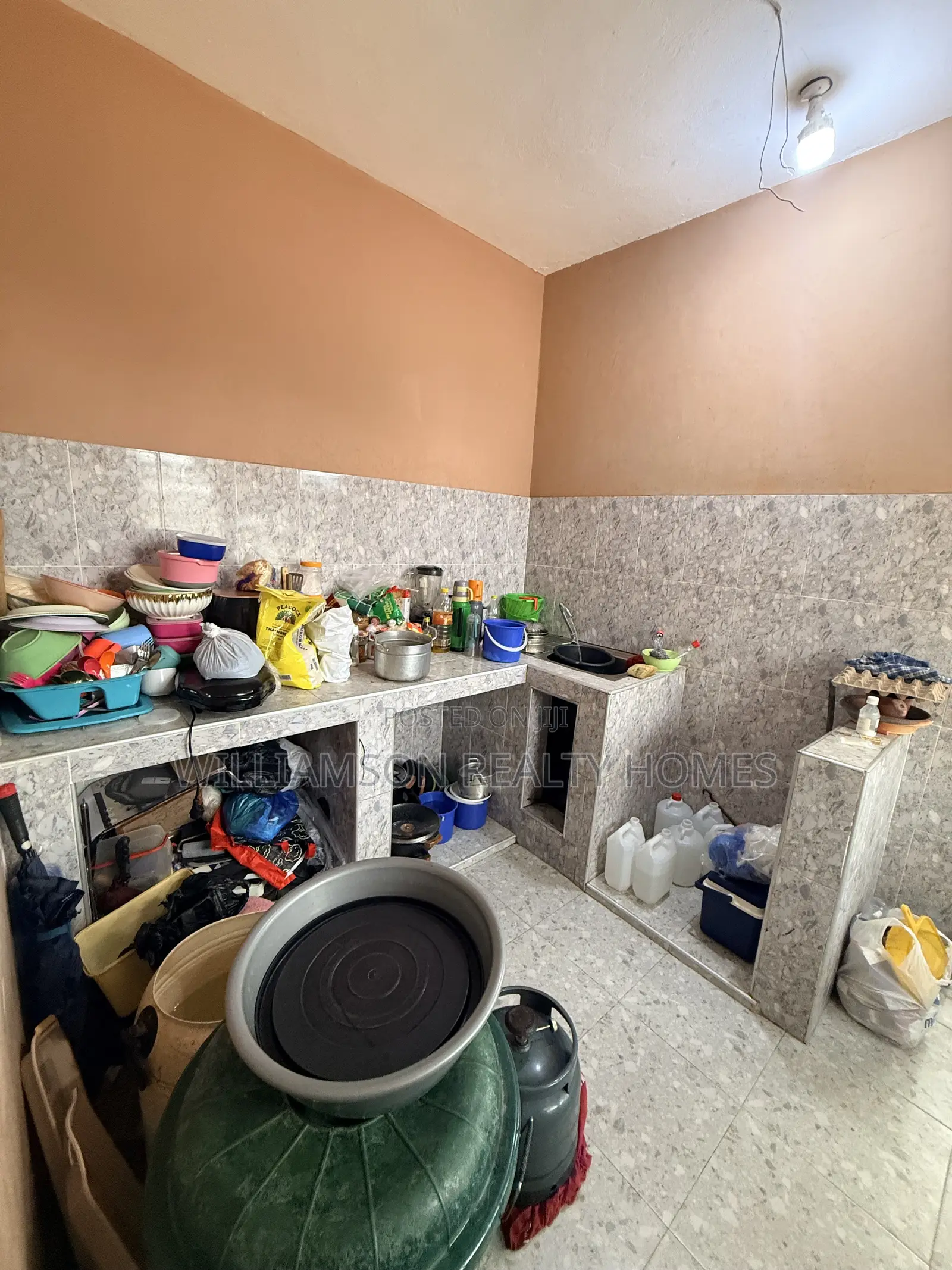1bdrm Apartment in Community 18 Area, Spintex for rent