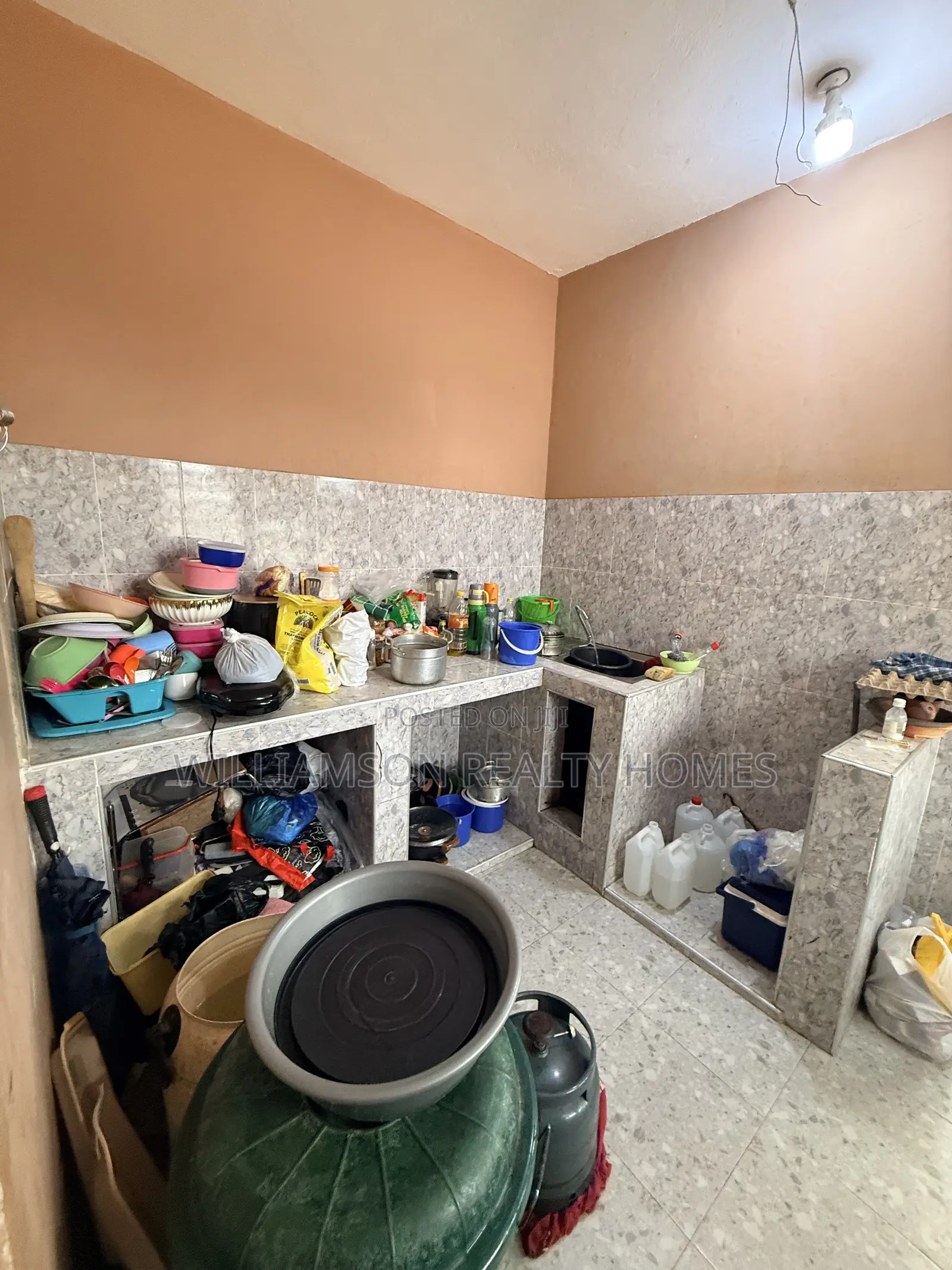 1bdrm Apartment in Community 18 Area, Spintex for rent