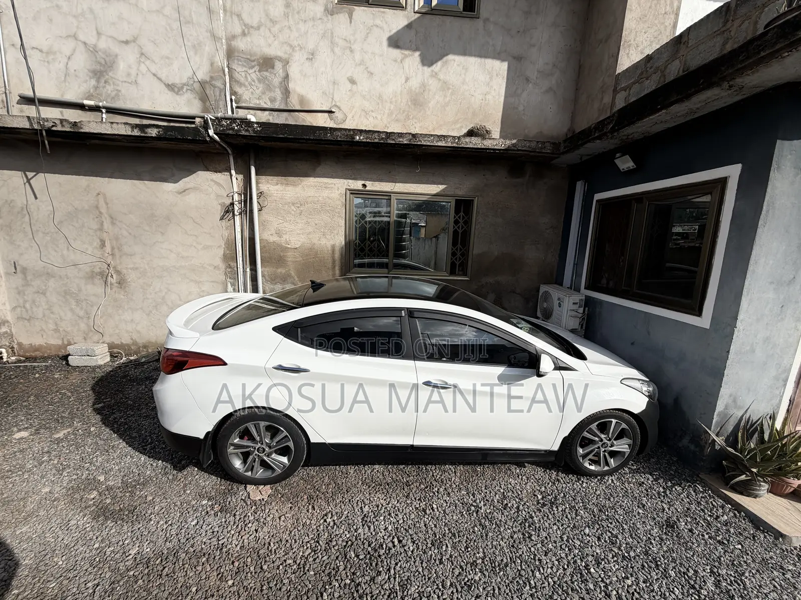 Hyundai Avante 2011 White