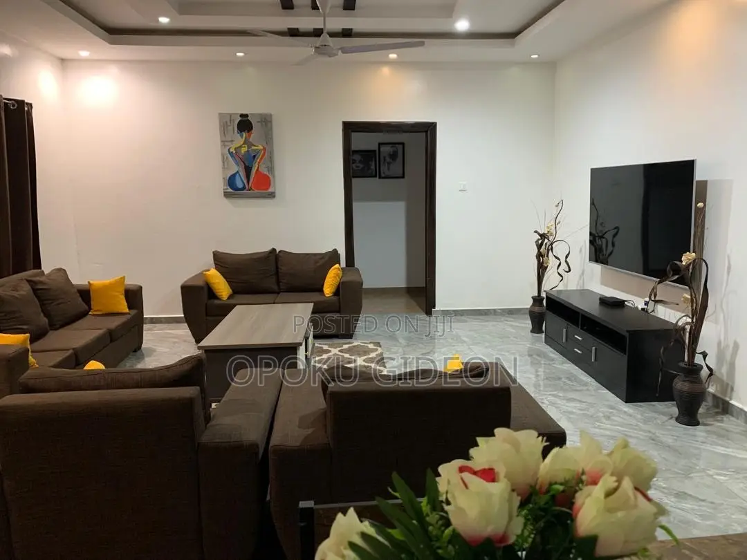 3bdrm House in Ayawaso, Olebu for sale