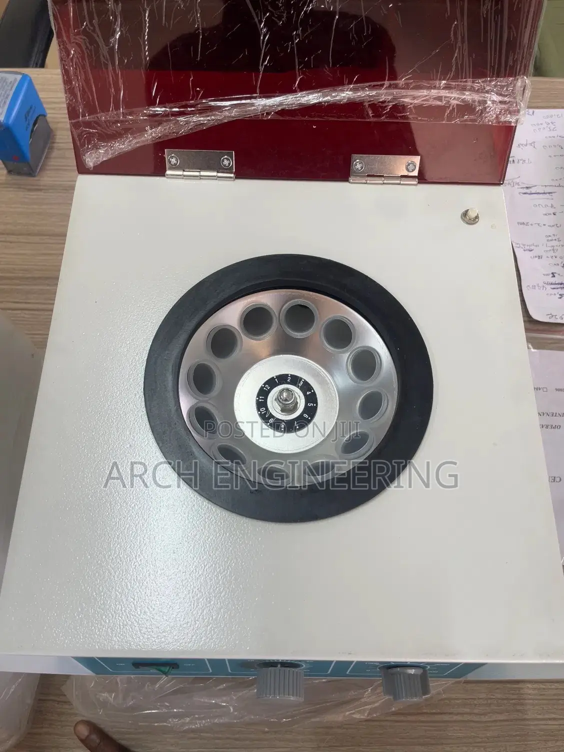 Electronic Lab Centrifuge (12 Buckets)