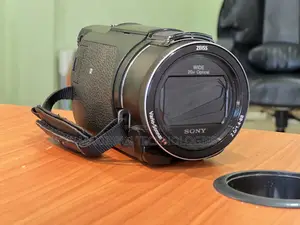 Sony Handycam 4K Video Camera 20x Optical Zoom - Used