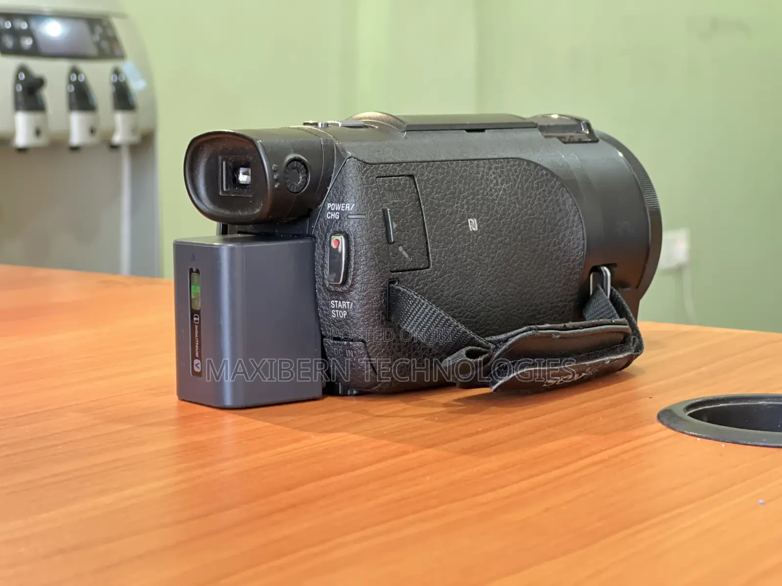 Sony Handycam 4K Video Camera 20x Optical Zoom - Used
