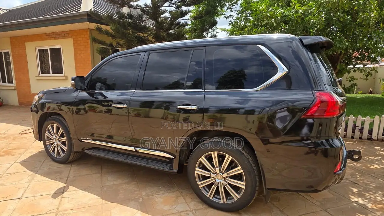 Lexus LX 2017 Black