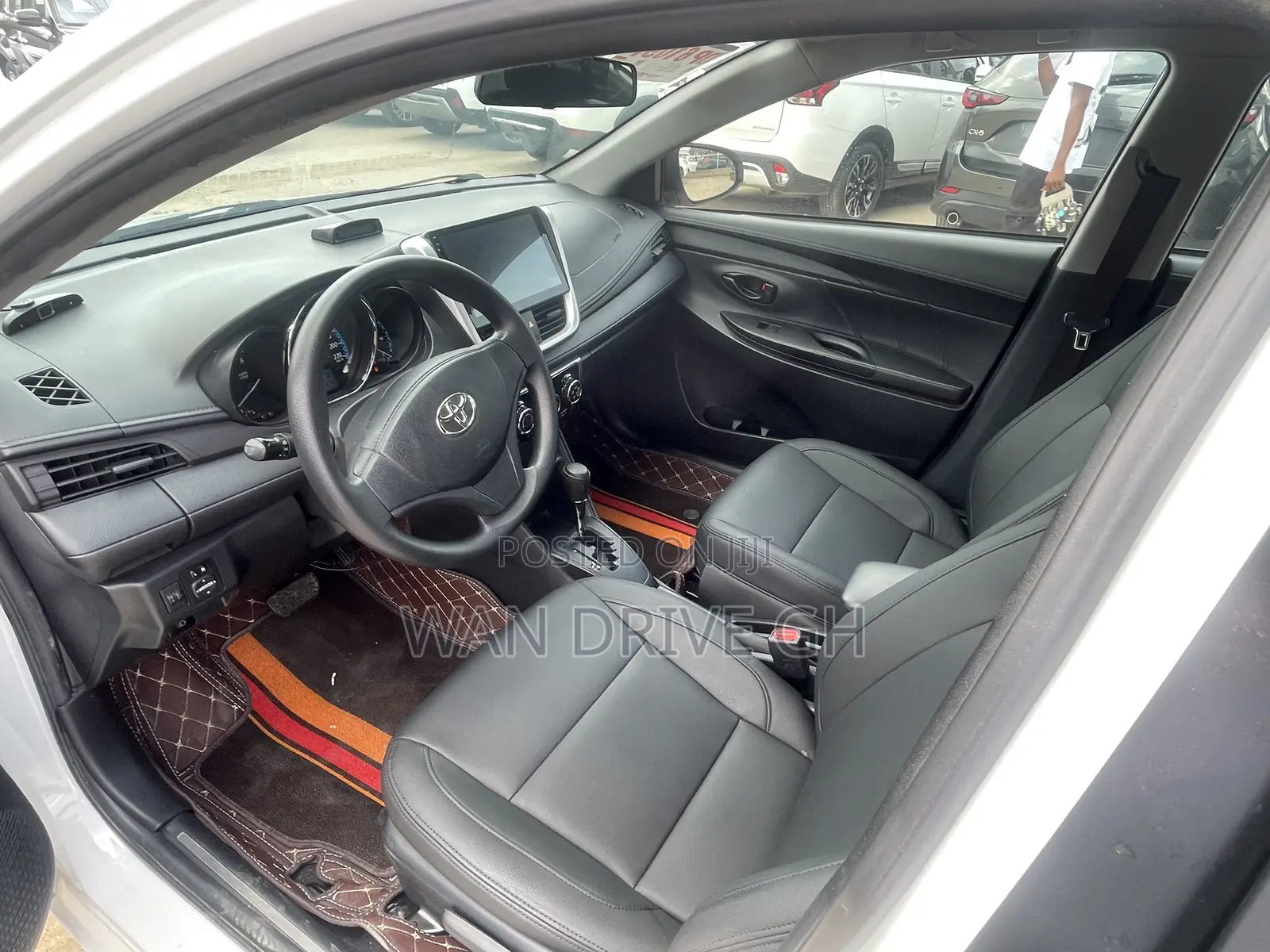 Toyota Yaris L Hatchback 5dr 2017 White
