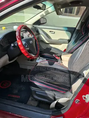 Hyundai Elantra 2009 Red