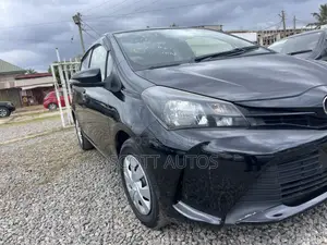 Toyota Vitz 1.3 AWD 3dr 2015 Black