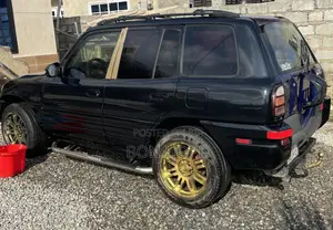 Toyota RAV4 Automatic 2000 Black