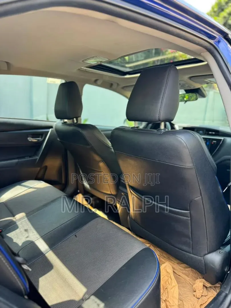 Toyota Corolla SE 4dr Sedan (1.8L 4cyl CVT) 2017 Blue