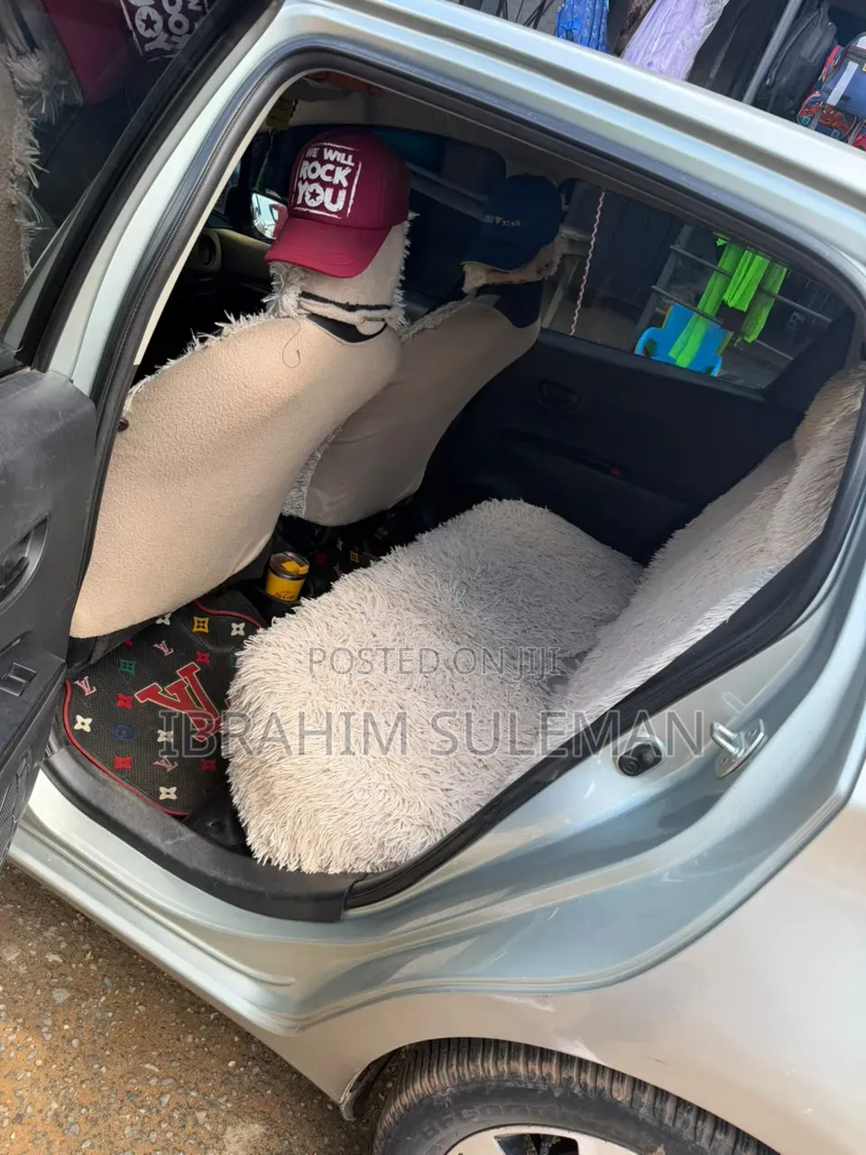 Toyota Vitz 2013 Silver