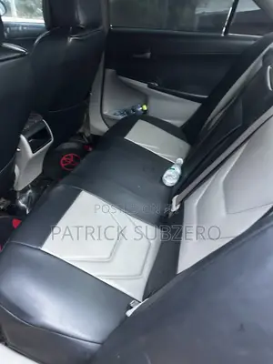 Toyota Camry LE 4dr Sedan (2.5L 4cyl 6A) 2014 Gray