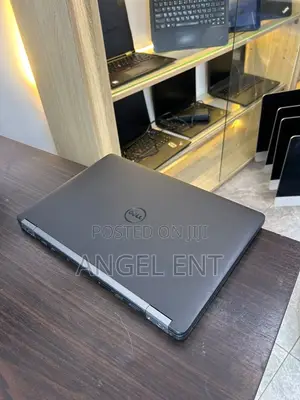 Laptop Dell Latitude E7470 8GB Intel Core i5 SSD 256GB