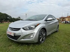 Hyundai Elantra Limited Sedan FWD (1.8L 4cyl 6A) 2016 Silver