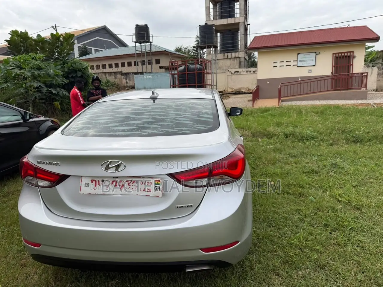 Hyundai Elantra Limited Sedan FWD (1.8L 4cyl 6A) 2016 Silver