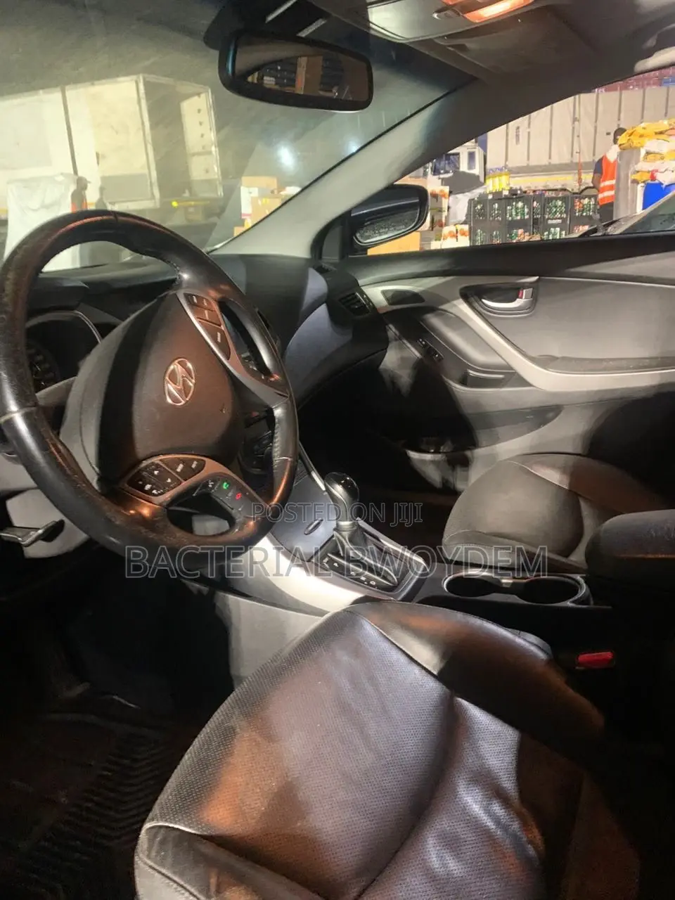 Hyundai Elantra Limited Sedan FWD (1.8L 4cyl 6A) 2016 Silver