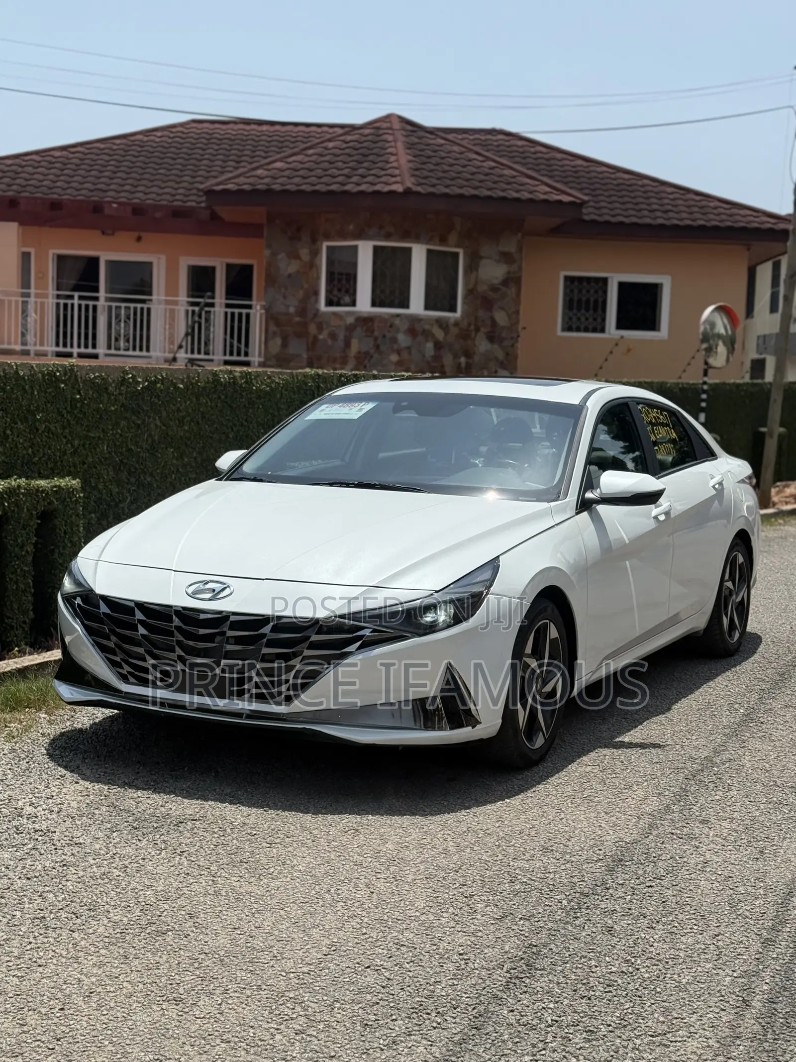 Hyundai Elantra Limited 2022 White