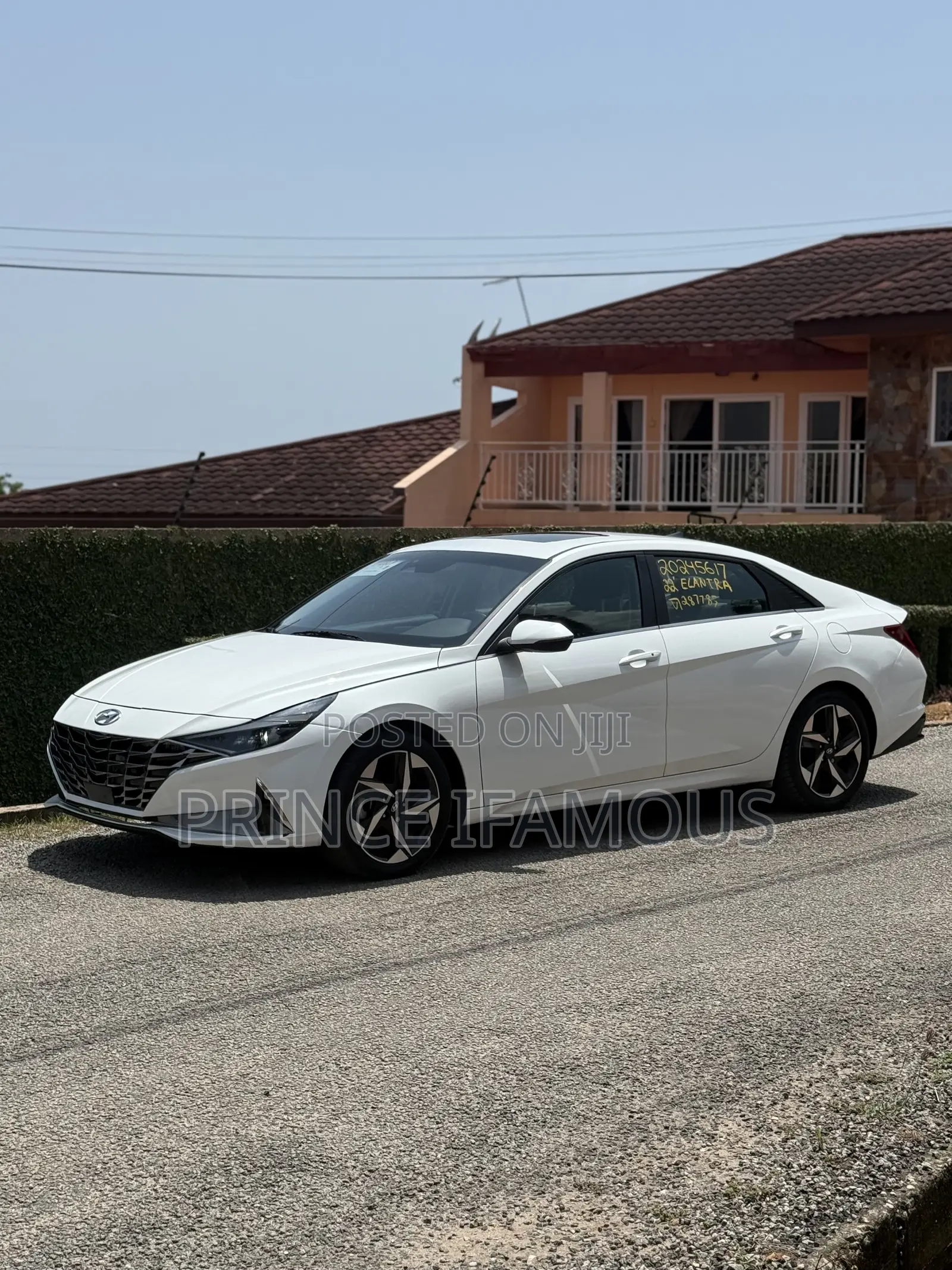 Hyundai Elantra Limited 2022 White
