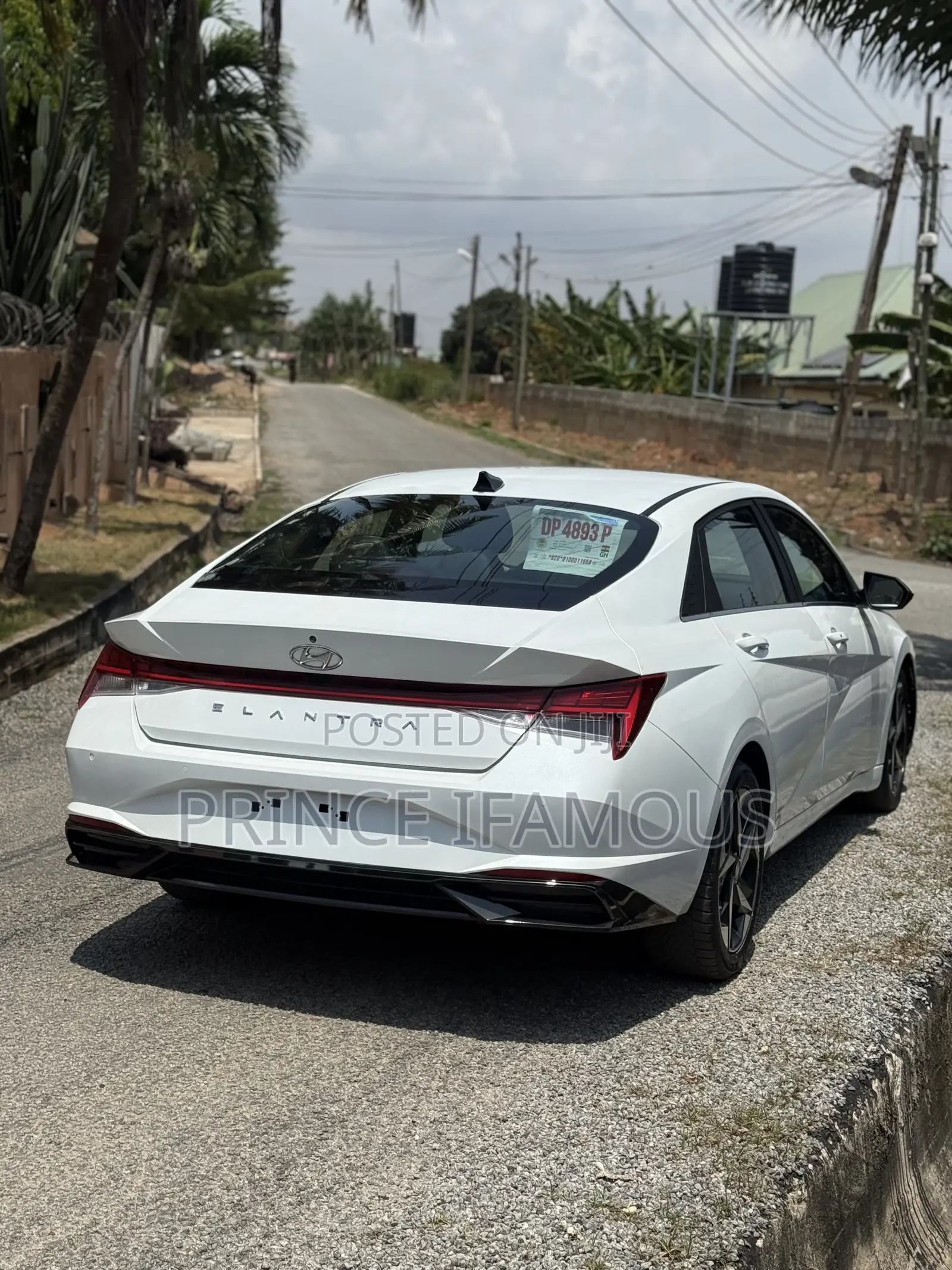 Hyundai Elantra Limited 2022 White
