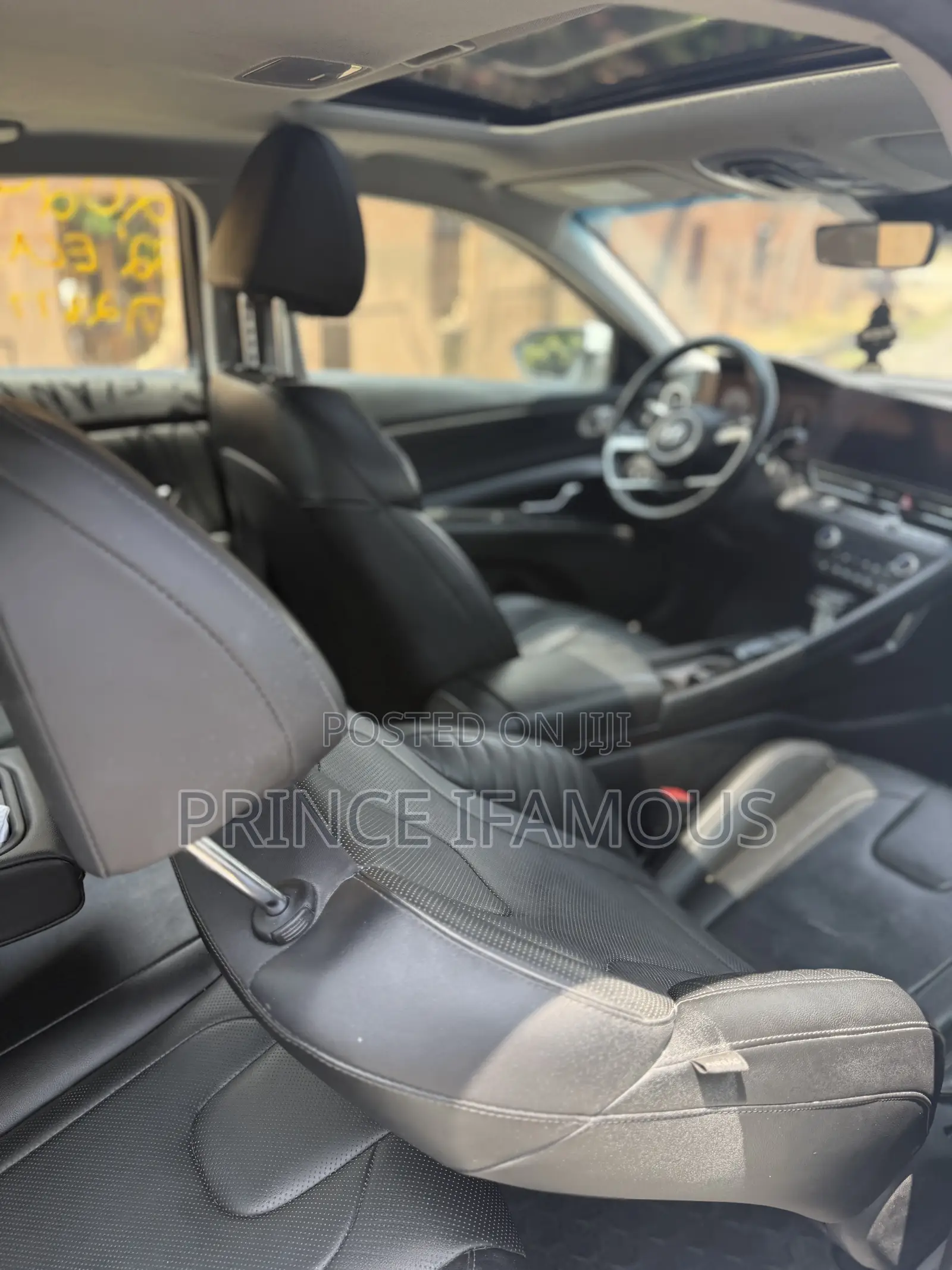Hyundai Elantra Limited 2022 White