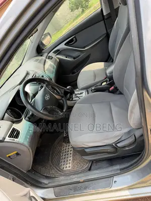 Hyundai Elantra 2013 Gold