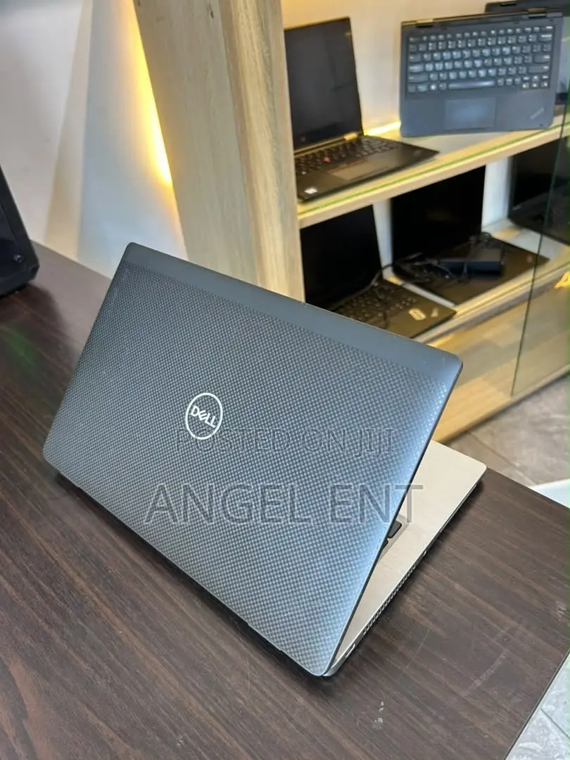 Laptop Dell Latitude 7320 16GB Intel Core i7 SSD 512GB