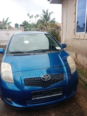 Toyota Yaris 1.5 Liftback 2009 Blue
