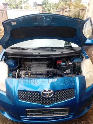 Toyota Yaris 1.5 Liftback 2009 Blue