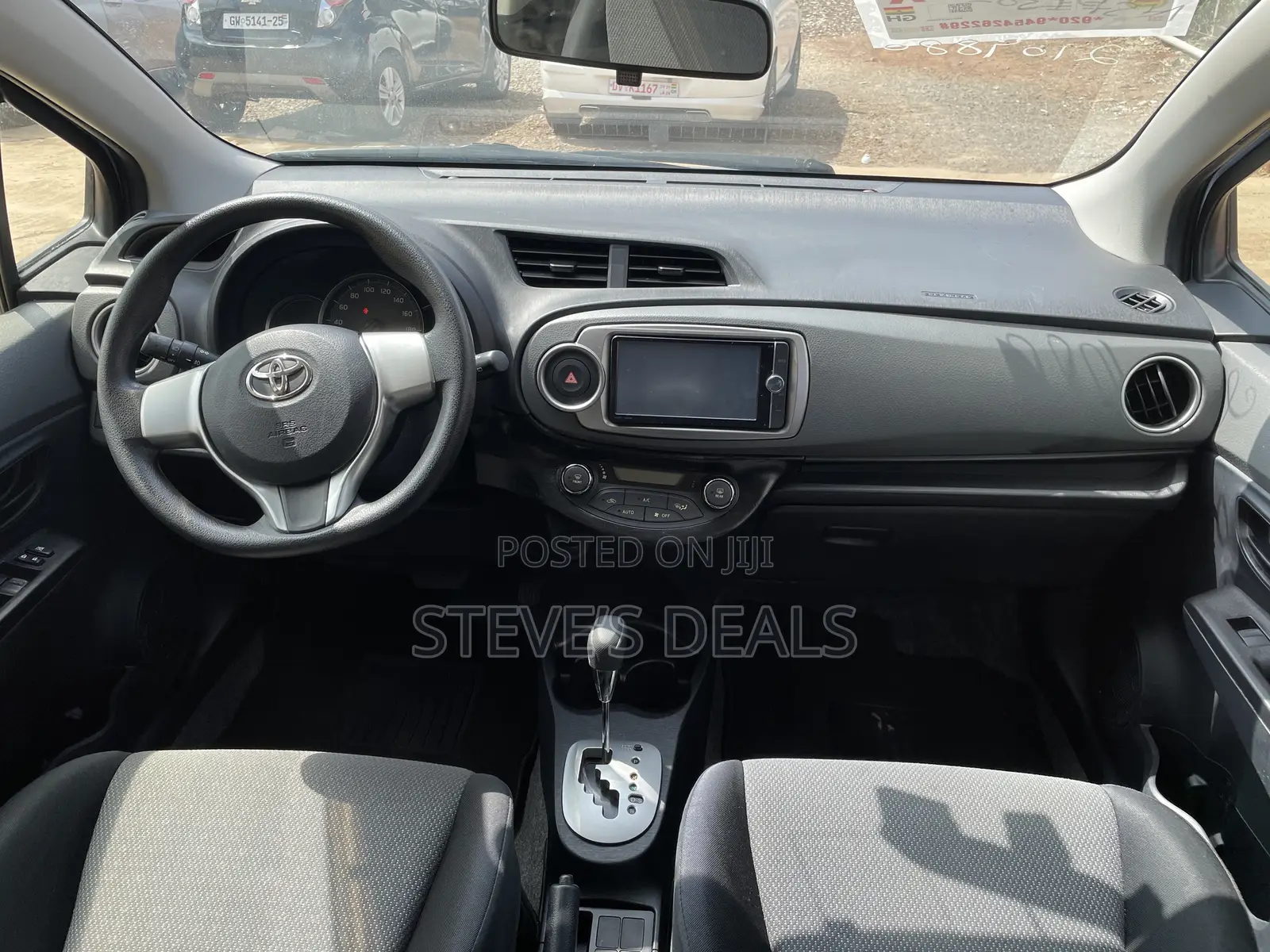 Toyota Vitz 1.3 FWD 5dr 2013 Blue