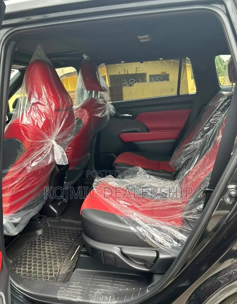 Toyota Highlander XLE 2022 Black
