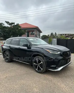 Toyota Highlander XLE 2022 Black