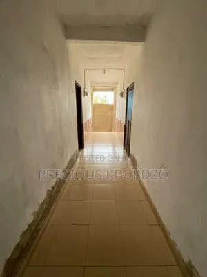 1bdrm Apartment in Adenta Housing Down for rent
