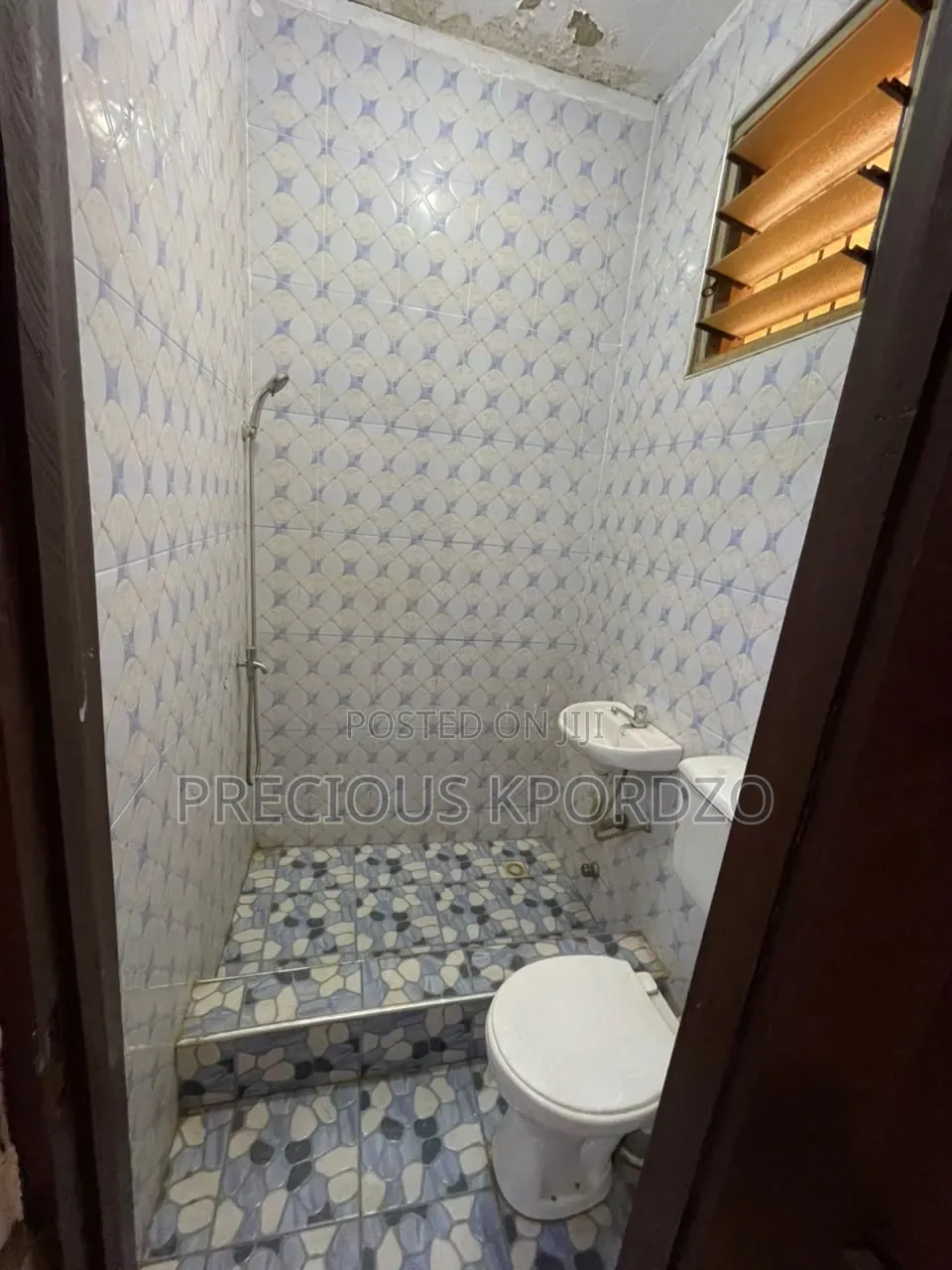 1bdrm Apartment in Adenta Housing Down for rent