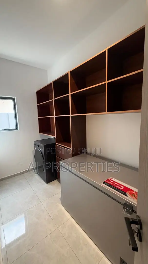 3bdrm House in East Legon for sale