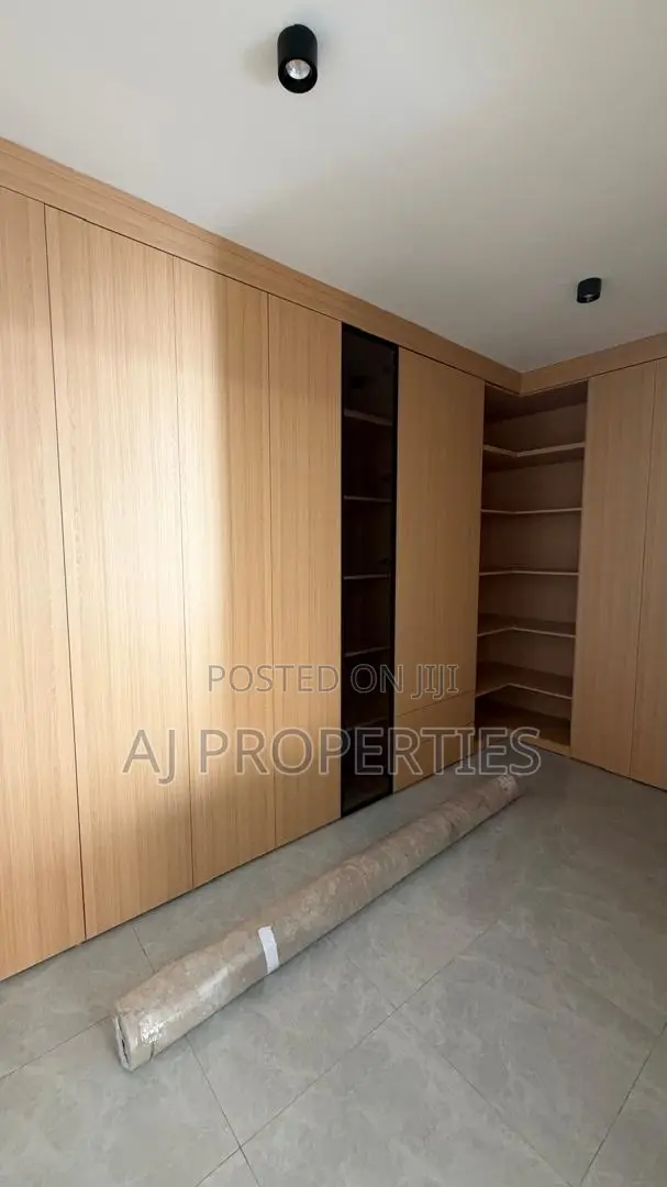 3bdrm House in East Legon for sale