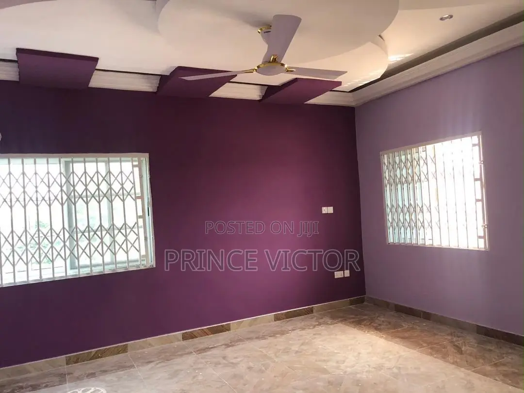 3bdrm Apartment in Dansoman Estate, Keep Fit for sale