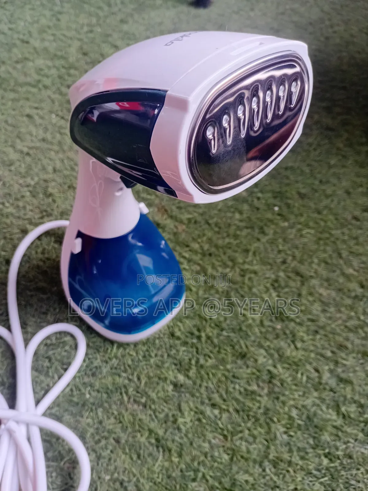 Fast-Heating 1500W Clothes Steamer – Get Ready With Ease