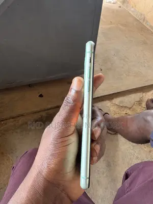 Apple iPhone 11 64 GB Green