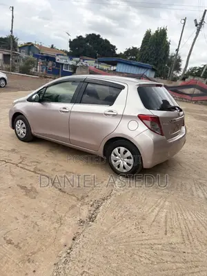 Toyota Vitz 1.3 AWD 3dr 2013 Pink