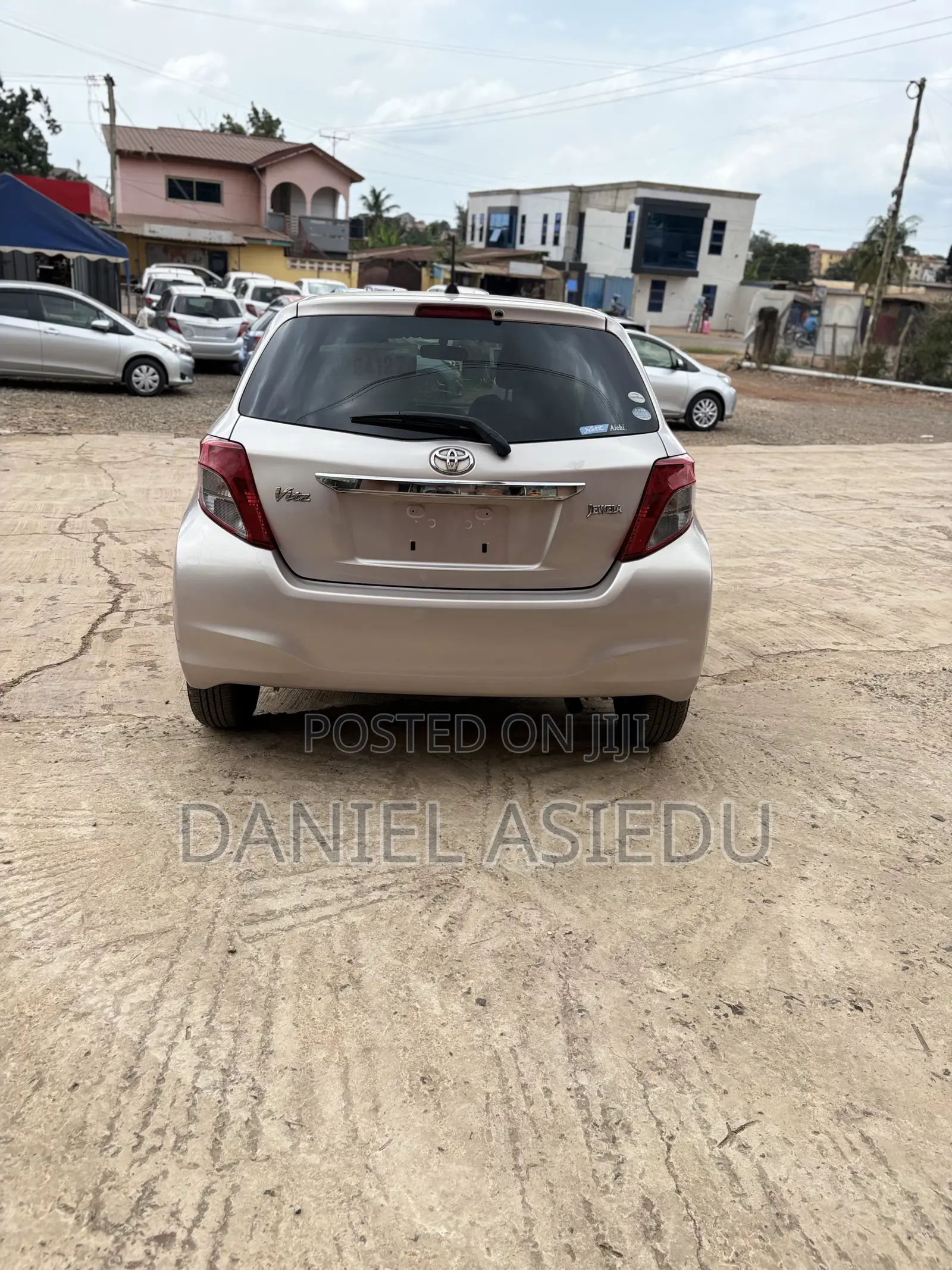 Toyota Vitz 1.3 AWD 3dr 2013 Pink